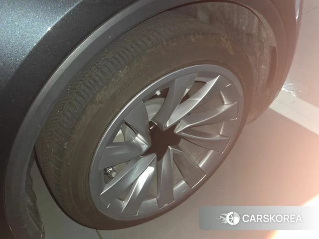 Tesla Model Y id 4897680 из Кореи 8