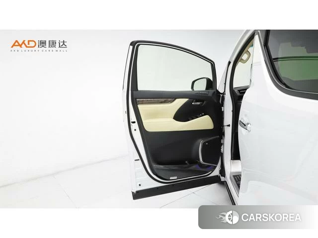 Toyota Vellfire 2023 Белый из Китая, фото 6