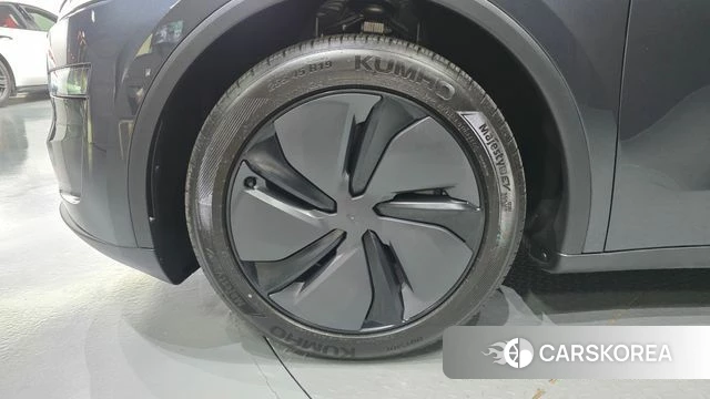 Tesla Model Y id 4870501 из Кореи 28