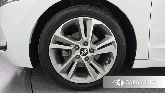 Hyundai Avante AD id 4953151 из Кореи 15