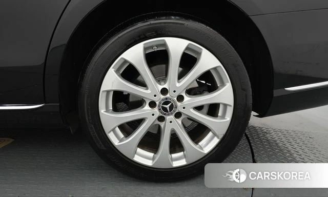 Mercedes-Benz E-Class W213 id 5054732 из Кореи 30
