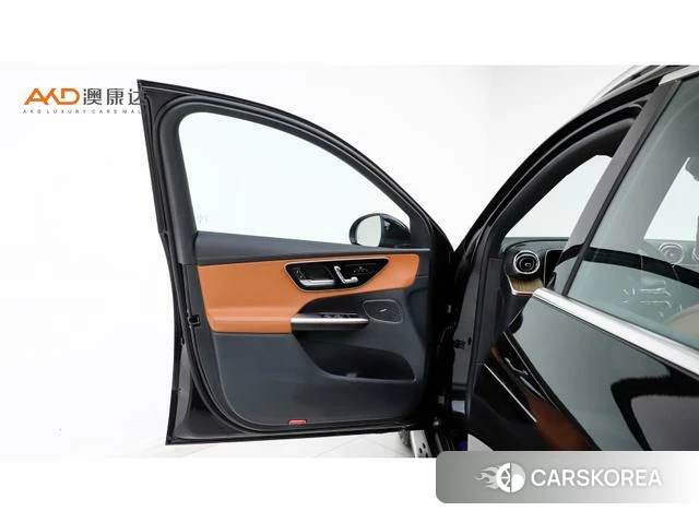 Mercedes-Benz GLC 2025 Черный из Китая, фото 5