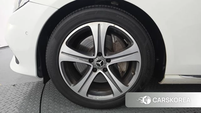 Mercedes-Benz E-Class W213 id 5018815 из Кореи 25