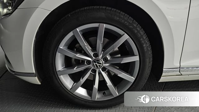 Volkswagen Passat GT (B8) id 4923058 из Кореи 31