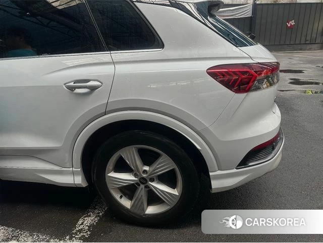 Audi Q4 e-Tron (F4) 2022 Белый из Кореи, фото 5