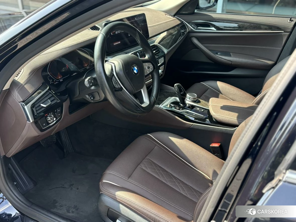 BMW 5 series 2021 Черный из Китая, фото 5