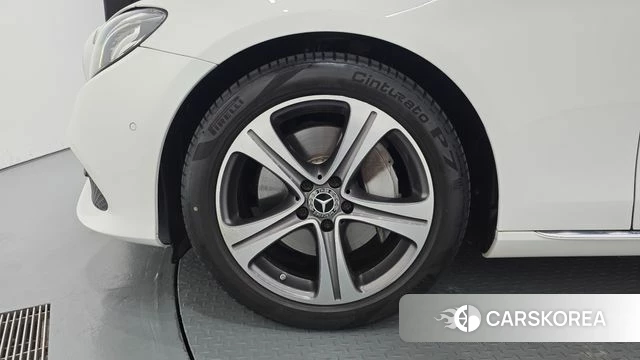 Mercedes-Benz E-Class W213 id 4967643 из Кореи 25