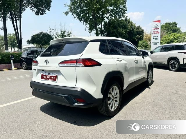 Toyota Frontlander 2023 Белый из Китая, фото 6