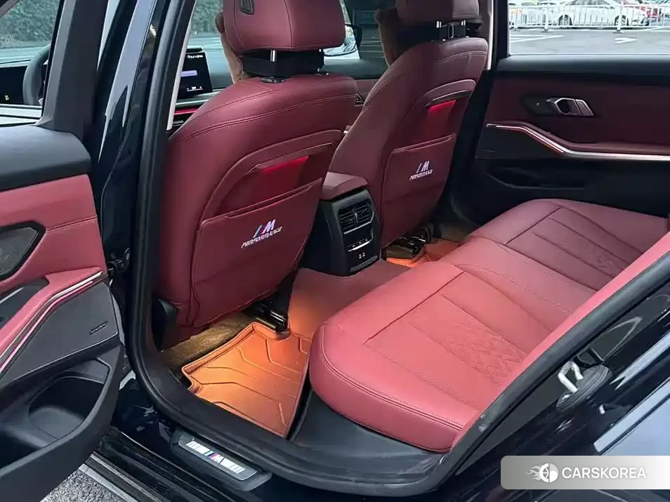 BMW 3 series 2025 Черный из Китая, фото 5
