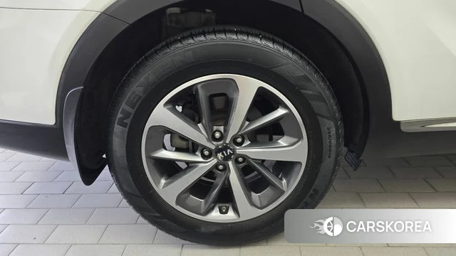 Kia The New Sorento id 4998534 из Кореи 27