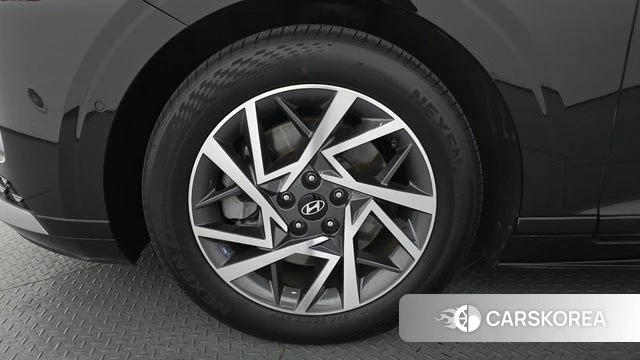Hyundai Grandeur (GN7) id 5021639 из Кореи 15