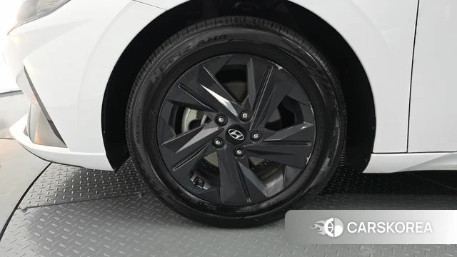 Hyundai Avante Hybrid (CN7) id 4936384 из Кореи 15