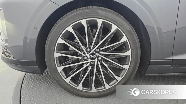 Hyundai Grandeur (GN7) id 5022039 из Кореи 27