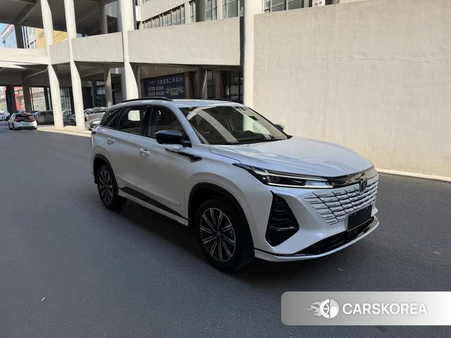 Chang'an CS75 PLUS 2024 Белый из Китая, фото 5