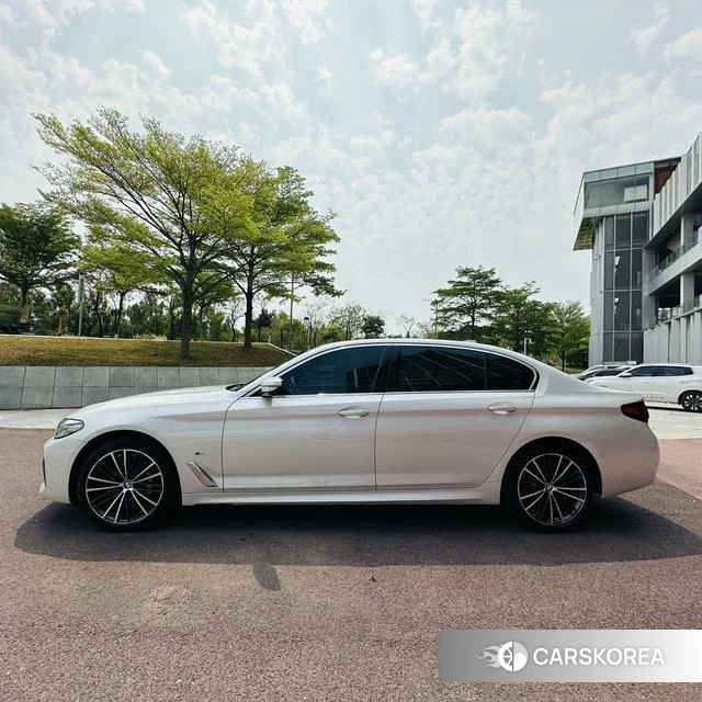 BMW 5 series 2020 Белый из Китая, фото 5