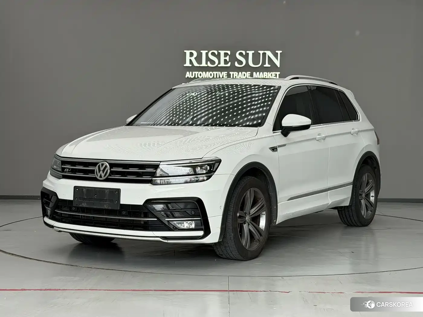 Volkswagen Tiguan L 2018 Белый из Китая, фото 5