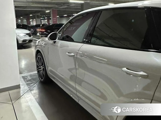 Porsche Cayenne (PO536) id 4793941 из Кореи 15