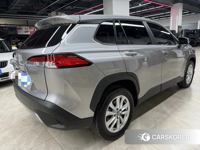 Toyota Corolla 2024 Серебристо-серый из Китая, фото 5