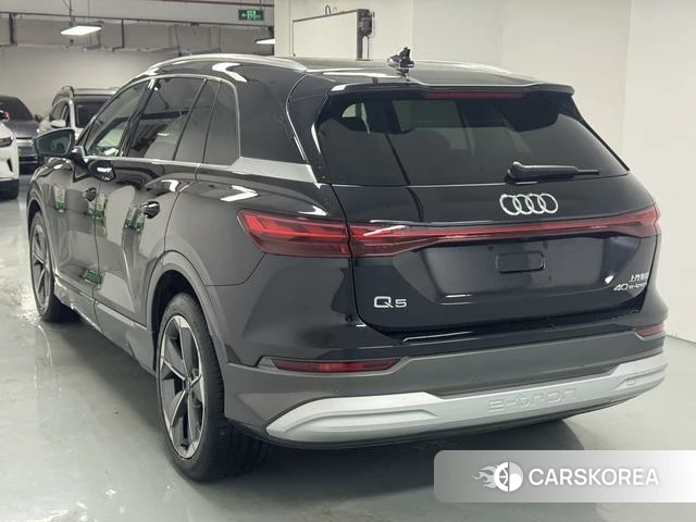 Audi Q5L 2023 Черный из Китая, фото 5