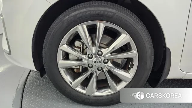 Kia The New Carnival id 3598848 из Кореи 15
