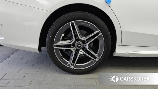 Mercedes-Benz C-Class W205 id 5012997 из Кореи 28