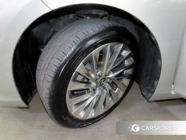 Lexus ES300h 7th generation id 5013842 из Кореи 14