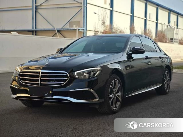Mercedes-Benz E-Class 2024 Черный из Китая, фото 5