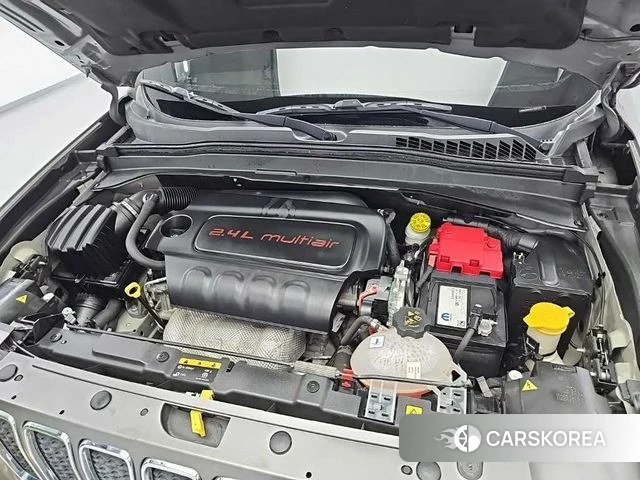 Jeep Renegade id 4952656 из Кореи 14