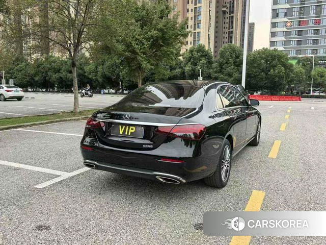 Mercedes-Benz E-Class 2022 Черный из Китая, фото 6