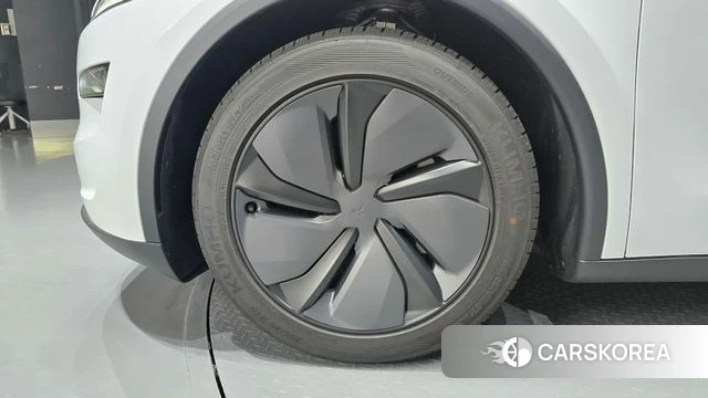 Tesla Model Y id 4940792 из Кореи 27