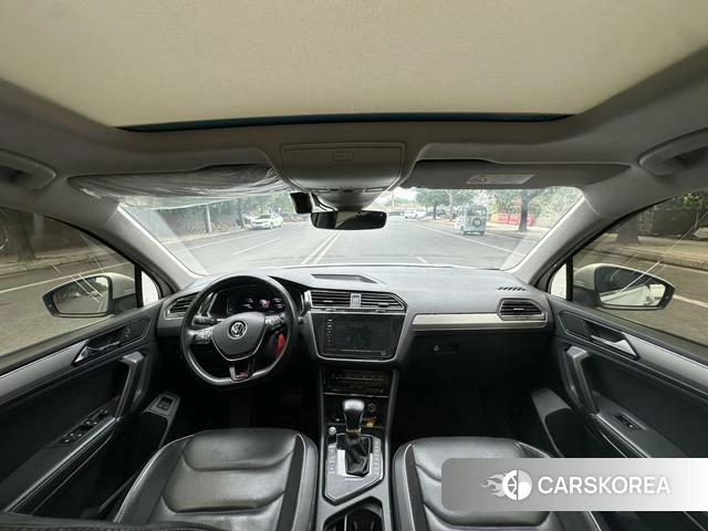 Volkswagen Tiguan L 2021 Белый из Китая, фото 5