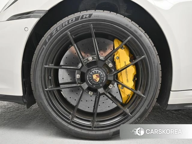 Porsche 911(992) id 4777976 из Кореи 15