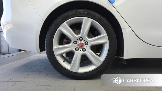 Jaguar XE id 4865149 из Кореи 15