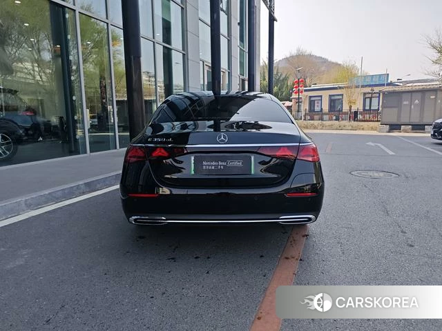 Mercedes-Benz E-Class 2024 Черный из Китая, фото 5