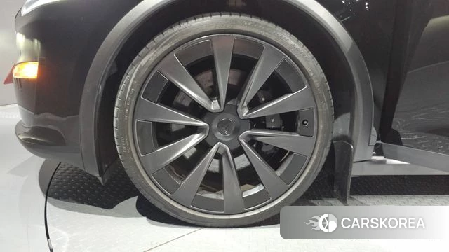 Tesla Model X id 4928706 из Кореи 28