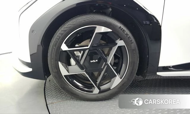 Kia EV4 id 4985027 из Кореи 32