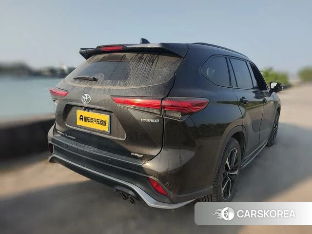Toyota Crown 2022 Черный из Китая, фото 5