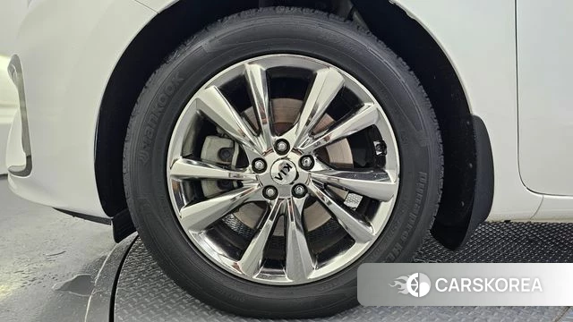 Kia The New Carnival id 4751038 из Кореи 25