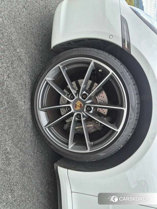 Porsche 911(992) id 4986735 из Кореи 7
