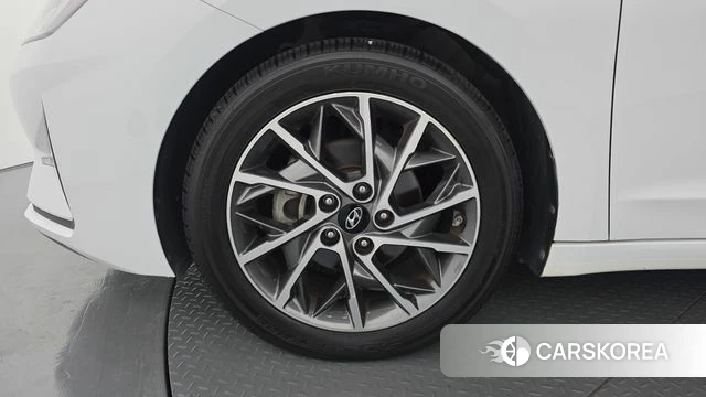 Hyundai The New Avante AD id 4952618 из Кореи 15
