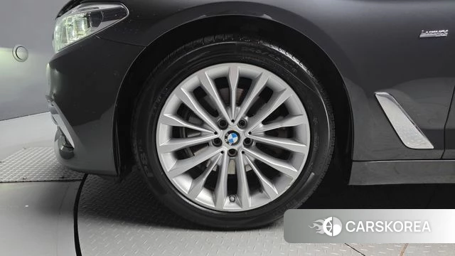 BMW 5 Series (G30) id 4993634 из Кореи 15