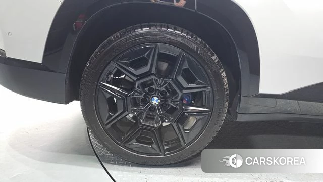 BMW XM (G09) id 4950538 из Кореи 31