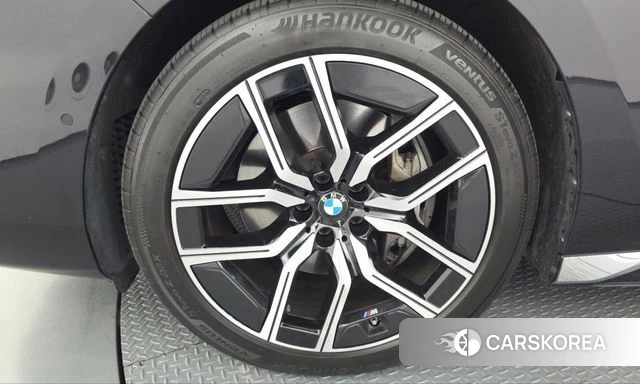 BMW 7 Series (G70) id 4995786 из Кореи 35