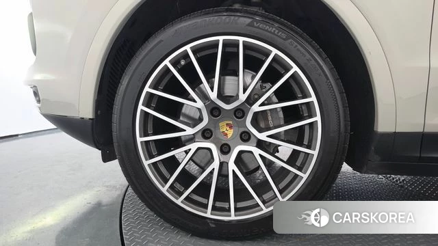 Porsche Cayenne (PO536) id 4731914 из Кореи 29