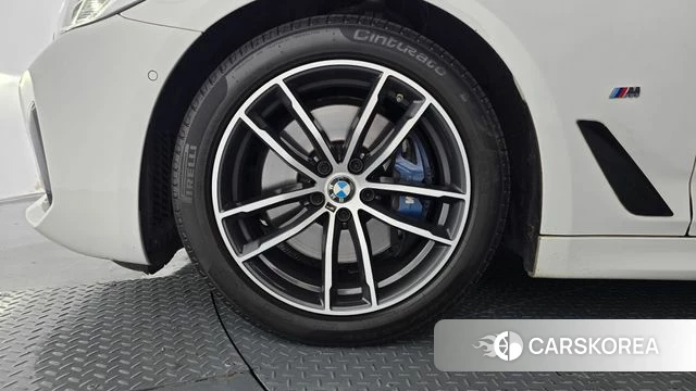 BMW 5 Series (G30) id 5034863 из Кореи 30