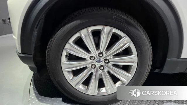 Ford Explorer 6th Generation id 4898946 из Кореи 31