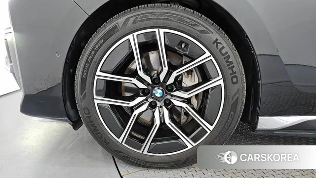 BMW i7 (G70) id 5021760 из Кореи 29