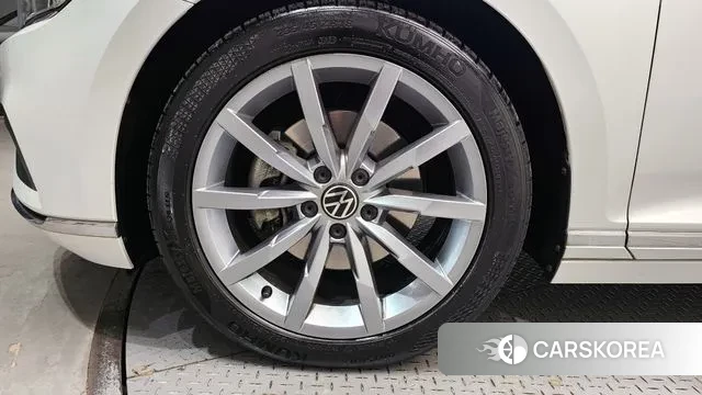 Volkswagen Passat GT (B8) id 3680478 из Кореи 15