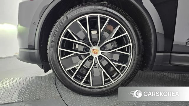 Porsche Makan EV id 5045519 из Кореи 35