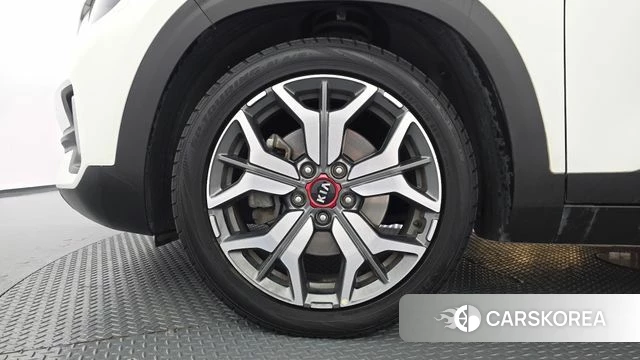 Kia Seltos id 4977745 из Кореи 15